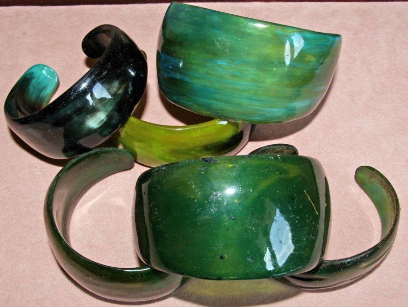 Les Bracelets - Bracelets en corne de zébu verts