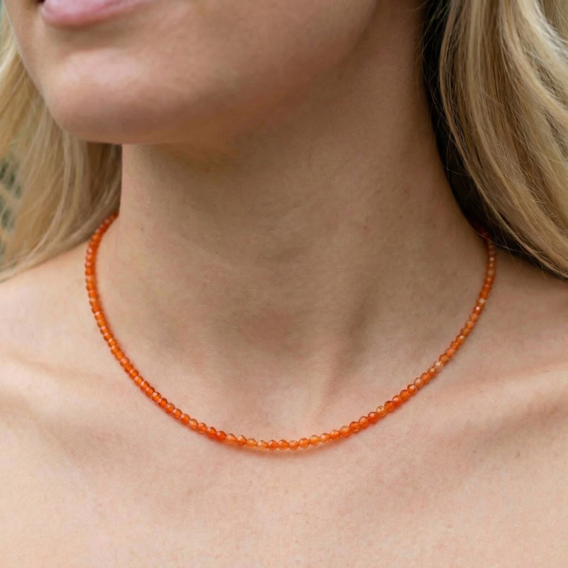 Collier Mi-long Vintage Années 70 – Cornaline Et Agate – Pendentif Rond – Métal Argenté – Longueur Réglable