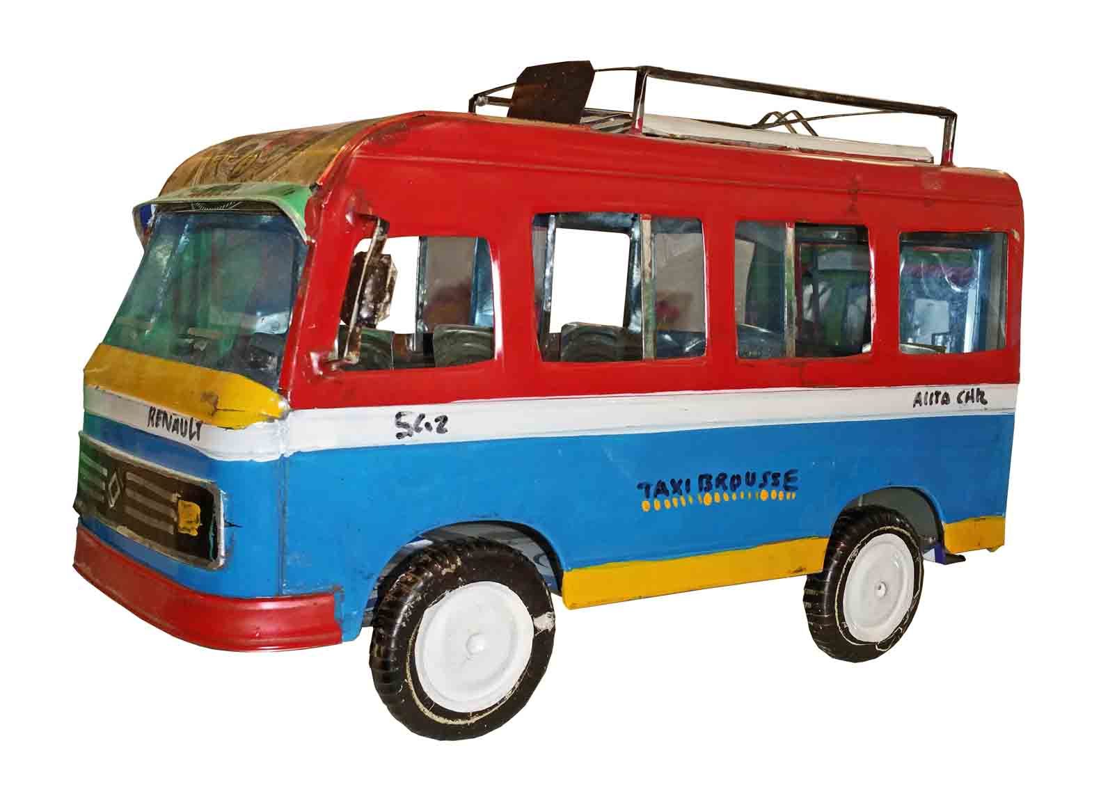 TaxiBrousse en métal de récupération 35 CM Décoration Artisans de