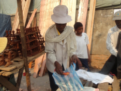 Marché du Koum, le plus grand marché exclusivement avec des Artisans.